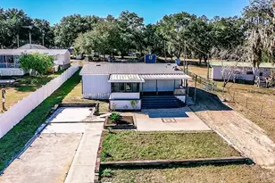 102 Benjamin Dr, Hawthorne, FL 32640 - Photo 2