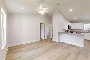 24159 NW Banyan Ln, Dunnellon, FL 34431 - Photo 2
