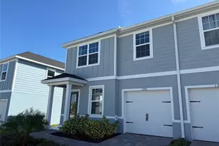 1200 Port Blue Wy, Lady Lake, FL 32159 - Photo 2