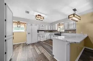 12575 W Foss Groves Path, Inglis, FL 34449 - Photo 8