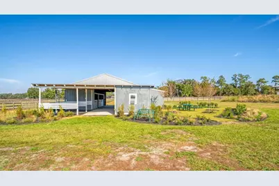 15305 NW 112th Place Road, Morriston, FL 32668 - Photo 10