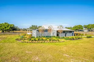 15305 NW 112th Place Rd, Morriston, FL 32668 - Photo 8