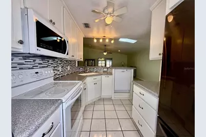 5013 SE 108th Place, Belleview, FL 34420 - Photo 4