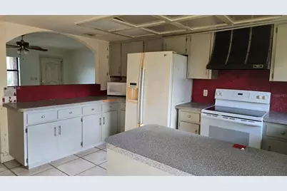 12082 SE 61st Court, Belleview, FL 34420 - Photo 2