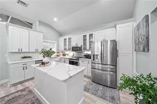 15340 SE 140th Avenue Rd, Weirsdale, FL 32195 - Photo 4