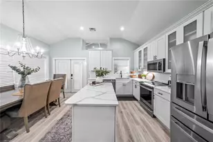 15340 SE 140th Avenue Rd, Weirsdale, FL 32195 - Photo 6