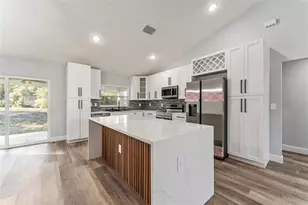 4172 SW Begonia Ct, Dunnellon, FL 34431 - Photo 10