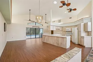 18628 SE 53rd Pl, Ocklawaha, FL 32179 - Photo 12