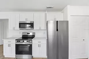 20473 W McKinney Ave, Dunnellon, FL 34431 - Photo 16