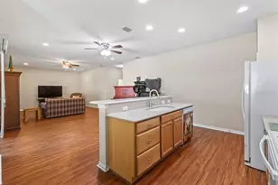 669 Carya Ct, Deland, FL 32724 - Photo 4