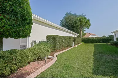 10158 Julia Isles Avenue, Oxford, FL 34484 - Photo 4