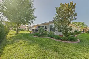 10158 Julia Isles Ave, Oxford, FL 34484 - Photo 14