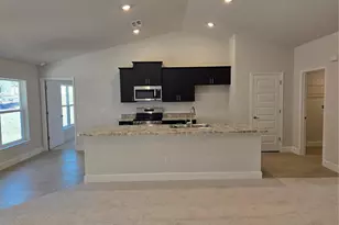 56 Grass St, Homosassa, FL 34446 - Photo 8