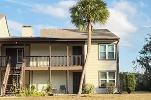 21204 Sandalwood Dr, Wildwood, FL 34785 - Photo 1