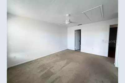 21204 Sandalwood Drive #21204, Wildwood, FL 34785 - Photo 8