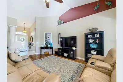 6050 Landings Boulevard, Lady Lake, FL 32159 - Photo 8