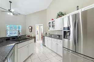 6050 Landings Blvd, Lady Lake, FL 32159 - Photo 12