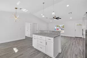 13508 SW 113th Ln, Dunnellon, FL 34432 - Photo 10