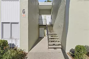 574 Fairways Cir, Ocala, FL 34472 - Photo 4