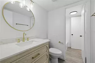 574 Fairways Cir, Ocala, FL 34472 - Photo 10