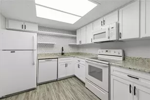 574 Fairways Cir, Ocala, FL 34472 - Photo 6