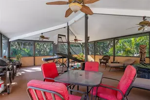 27910 Debbie Rd, Okahumpka, FL 34762 - Photo 46