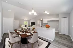 24144 NW Water Oak Ave, Dunnellon, FL 34431 - Photo 10