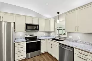 902 NE 130th Terrace, Silver Springs, FL 34488 - Photo 14