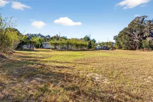 14831 SE 135th St, Eastlake Weir, FL 32133 - Photo 16