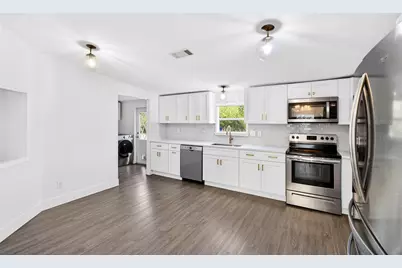 14831 SE 135th Street, Eastlake Weir, FL 32133 - Photo 6