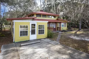 621 NE 165th Terrace, Silver Springs, FL 34488 - Photo 4