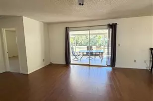 608 Bahia Cir, Ocala, FL 34472 - Photo 6