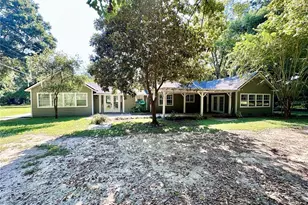 5625 NW 193rd Ln, Orange Lake, FL 32681 - Photo 2