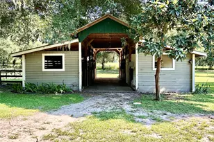 5625 NW 193rd Ln, Orange Lake, FL 32681 - Photo 14