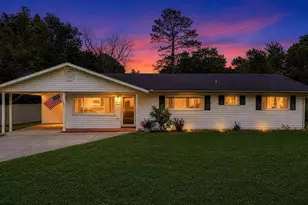 831 NE 41st Ave, Ocala, FL 34470 - Photo 1