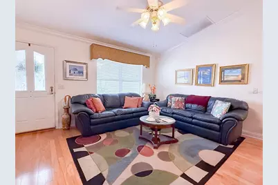 8017 SE 175th Columbia Place, The Villages, FL 32162 - Photo 10