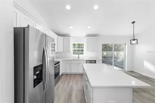 24310 NW Falcon Ave, Dunnellon, FL 34431 - Photo 28