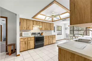 240 W Nova Pl, Citrus Springs, FL 34434 - Photo 10