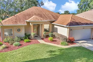 5441 Grove Mnr, Lady Lake, FL 32159 - Photo 2