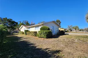 603 Bahia Cir, Ocala, FL 34472 - Photo 2