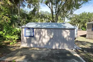 2880 Cr 426A, Lake Panasoffkee, FL 33538 - Photo 8