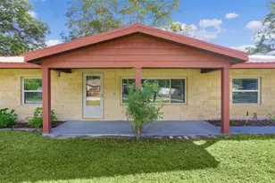 14635 SE 28th Ct, Summerfield, FL 34491 - Photo 4