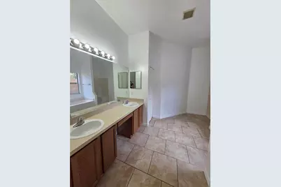 2818 NE 24th Place, Ocala, FL 34470 - Photo 12