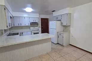 2301 NE 32nd St, Ocala, FL 34479 - Photo 4