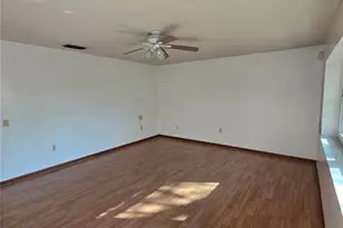 2301 NE 32nd St, Ocala, FL 34479 - Photo 2