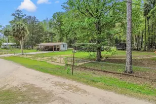 3650 SE 176th Pl, Inglis, FL 34449 - Photo 2