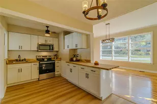 910 NE 11th Ave, Ocala, FL 34470 - Photo 16