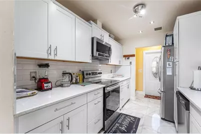 10290 Carmen Lane, Royal Palm Beach, FL 33411 - Photo 12