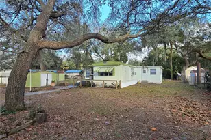 1821 NE 115th Ave, Silver Springs, FL 34488 - Photo 28