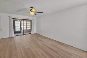 542 Fairways Dr, Ocala, FL 34472 - Photo 4